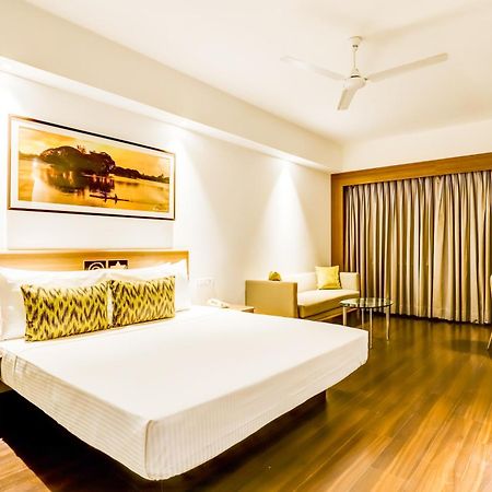 Lemon Tree Hotel Electronics City Kammasandra Екстериор снимка