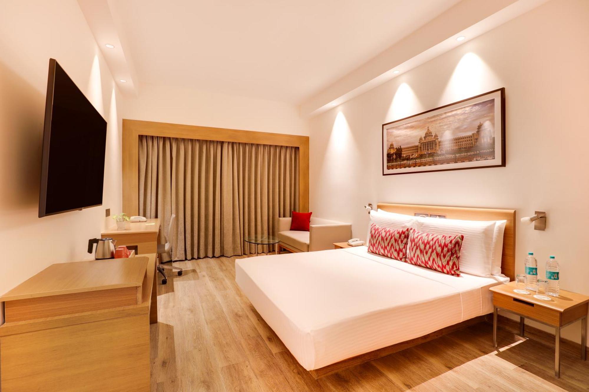 Lemon Tree Hotel Electronics City Kammasandra Екстериор снимка